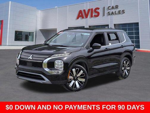 Black 2025 Mitsubishi Outlander SE