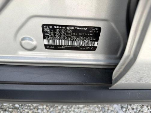 Alloy Silver Metallic 2025 Mitsubishi Outlander Sport SE
