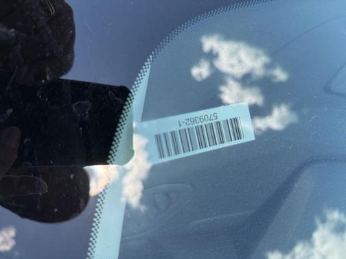 Summit White 2025 Chevrolet Trax LT