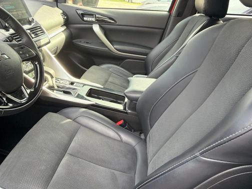 Red Metallic 2025 Mitsubishi Eclipse Cross SE