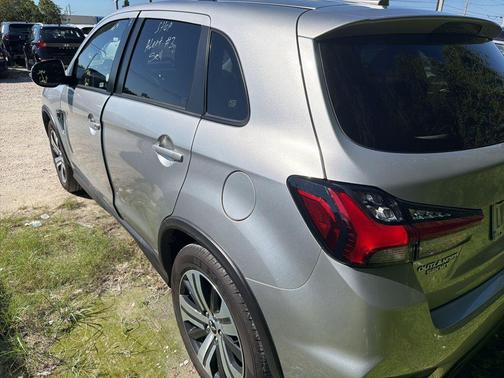 Alloy Silver Metallic 2025 Mitsubishi Outlander Sport SE