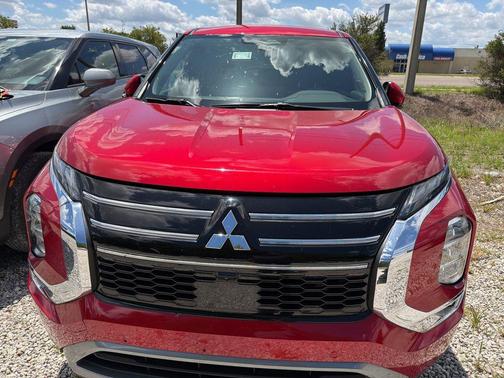 Red Metallic 2025 Mitsubishi Outlander SE 2.5 2WD