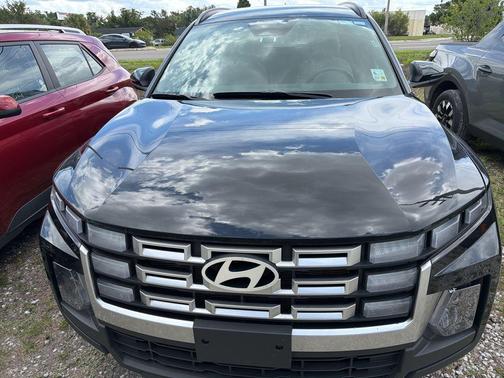 Phantom Black 2025 Hyundai SANTA CRUZ SEL