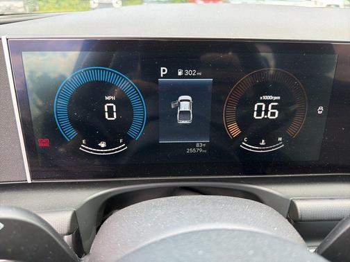 Phantom Black 2025 Hyundai SANTA CRUZ SEL