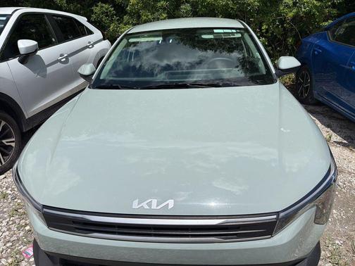 Morning Haze 2025 Kia K4 LXS