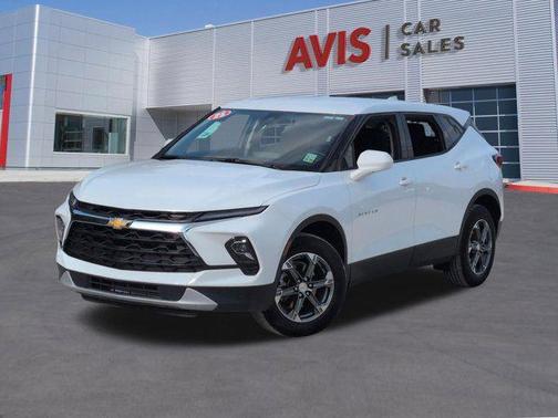 Summit White 2025 Chevrolet Blazer 2LT