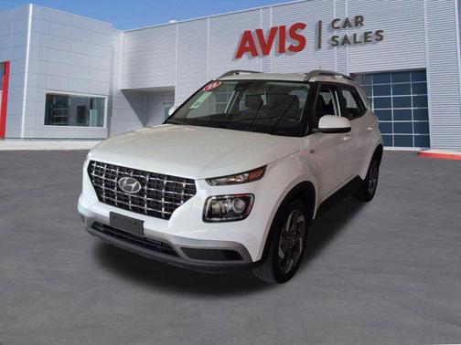 Lunar White 2025 Hyundai VENUE SEL