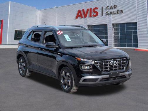 Onyx Black 2025 Hyundai VENUE SEL