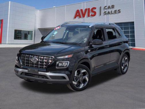 Onyx Black 2025 Hyundai VENUE SEL