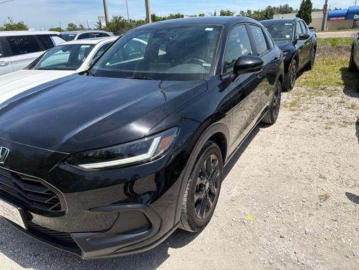 Crystal Black Pearl 2025 Honda HR-V AWD Sport