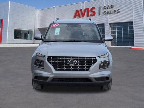 Shimmering Silver 2025 Hyundai VENUE SEL