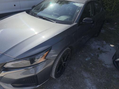 Gun Metallic 2025 Nissan Altima SR AWD