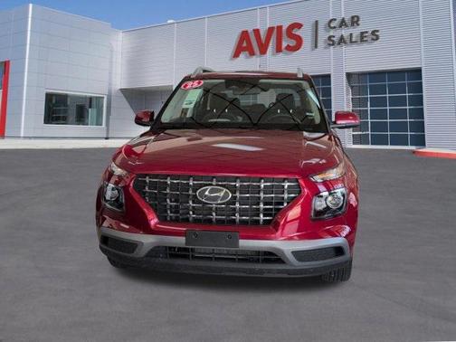 2025 Hyundai VENUE SEL