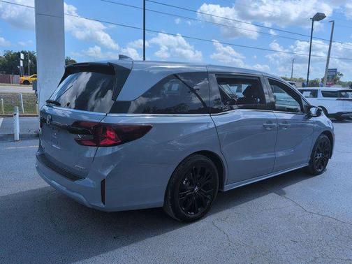 Sonic Gray Pearl 2025 Honda Odyssey Sport-L