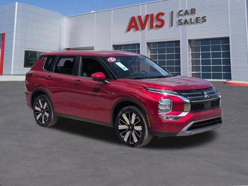 Red Metallic 2025 Mitsubishi Outlander SE