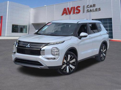 White Diamond 2025 Mitsubishi Outlander SE 2.5 2WD