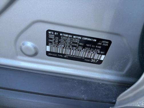Alloy Silver Metallic 2025 Mitsubishi Outlander Sport SE