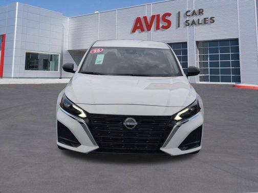 Glacier White 2025 Nissan Altima 2.5 SV