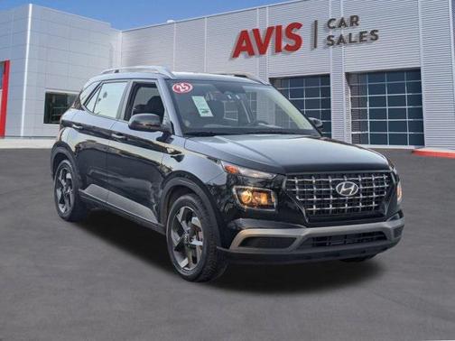 2025 Hyundai VENUE SEL