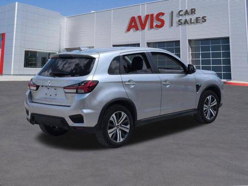 Alloy Silver Metallic 2025 Mitsubishi Outlander Sport SE