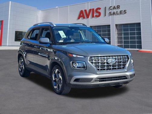 2025 Hyundai VENUE SEL