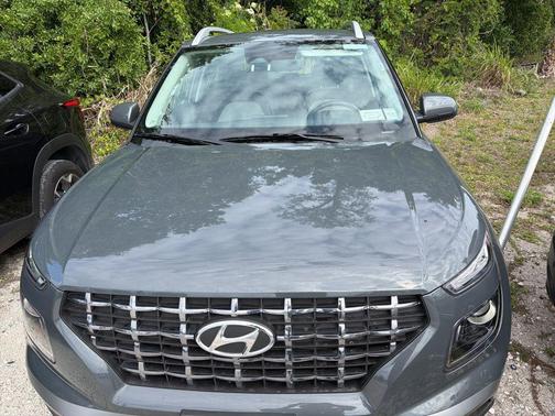 Ecotronic Gray 2025 Hyundai VENUE SEL