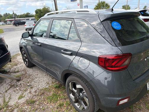 Ecotronic Gray 2025 Hyundai VENUE SEL