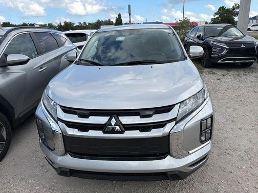 Alloy Silver Metallic 2025 Mitsubishi Outlander Sport SE