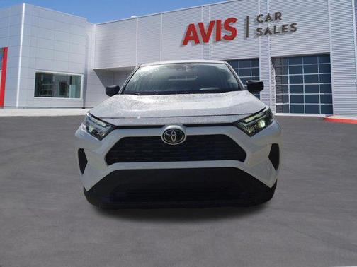 Ice 2025 Toyota RAV4 LE
