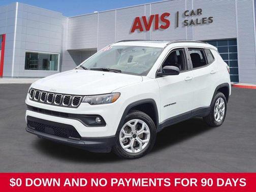 Bright White Clearcoat 2025 Jeep Compass Latitude