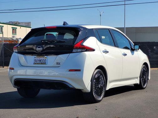 2023 Nissan Leaf SV PLUS 60 kWh