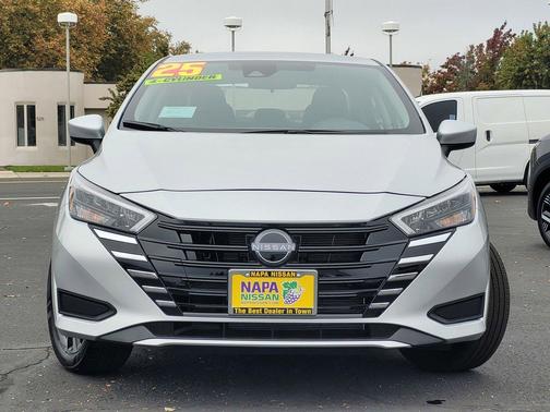 2025 Nissan Versa 1.6 SV