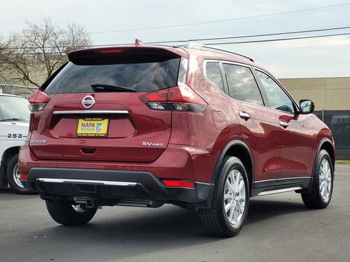 2018 Nissan Rogue SV