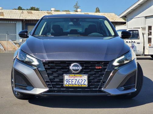 2023 Nissan Altima SR FWD