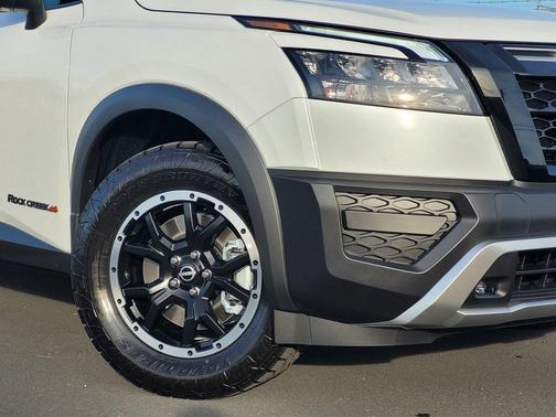 2025 Nissan Pathfinder Rock Creek 4WD
