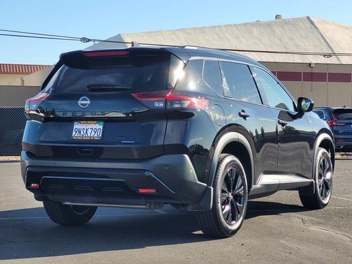 Super Black 2023 Nissan Rogue SV