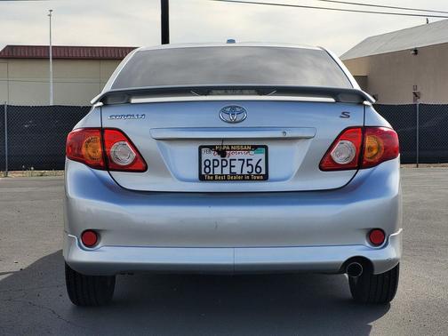 Classic Silver Metallic 2010 Toyota Corolla S