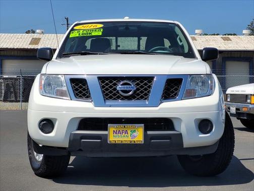 2016 Nissan Frontier SV