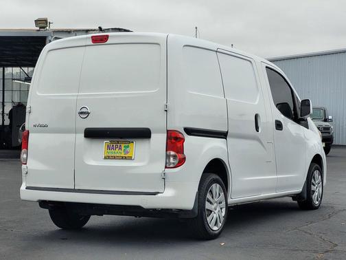 2020 Nissan NV200 SV
