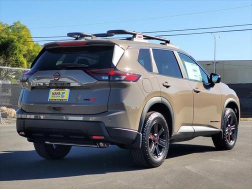 2025 Nissan Rogue Rock Creek