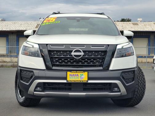2025 Nissan Pathfinder Rock Creek 4WD