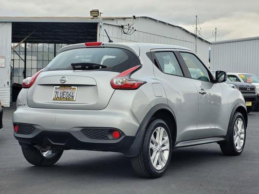 2015 Nissan Juke S