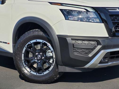 2025 Nissan Pathfinder Rock Creek 4WD