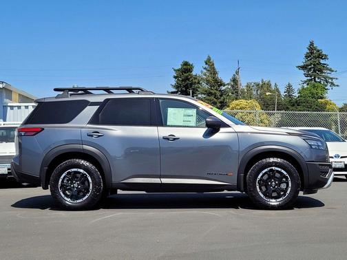 2025 Nissan Pathfinder Rock Creek 4WD