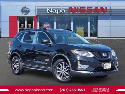 Magnetic Black 2017 Nissan Rogue SV