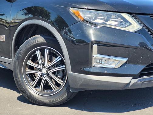 Magnetic Black 2017 Nissan Rogue SV