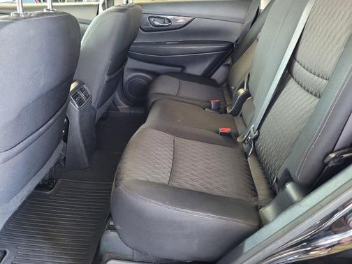 Magnetic Black 2017 Nissan Rogue SV