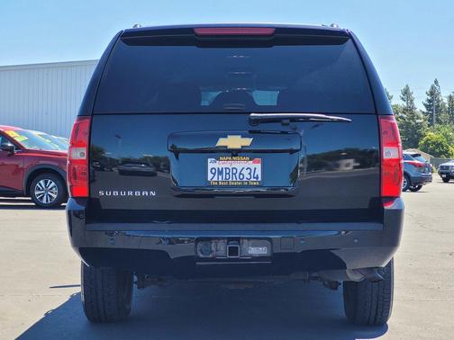 Black 2014 Chevrolet Suburban 1500 LS