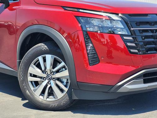 Scarlet Ember Tintcoat 2026 Nissan Pathfinder SL