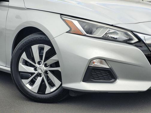 2020 Nissan Altima S FWD